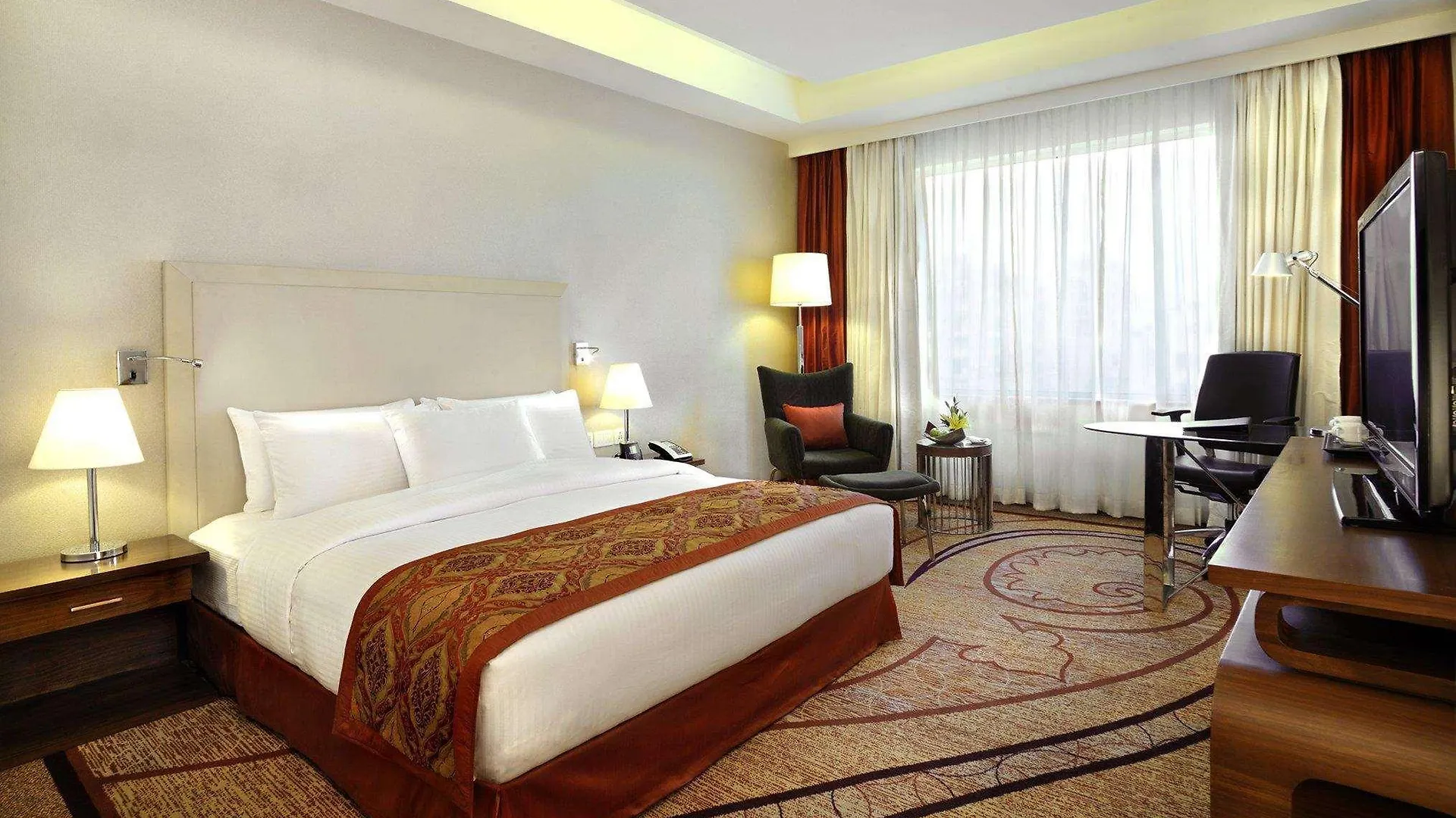 Отель Doubletree By Hilton Gurgaon New Delhi Ncr 5*,