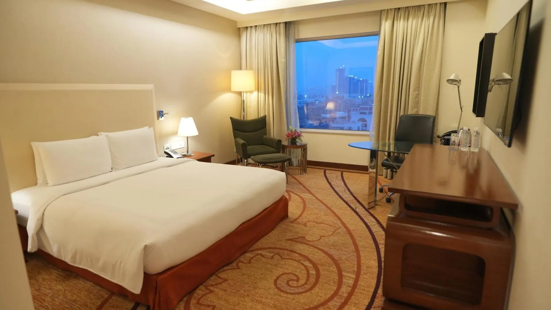 Отель Doubletree By Hilton Gurgaon New Delhi Ncr